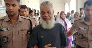 খালেদা জিয়ার গাড়িবহরে হামলার ঘটনায় মামলা: কার্যক্রম নিষিদ্ধ শ্রমিক লীগ নেতা রিমান্ডে