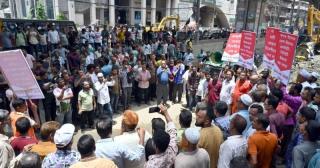 চট্টগ্রামে পুলিশের বাধায় থামল ‘বন্দর রক্ষা’ কমিটির পদযাত্রা