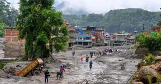 নেপালে বন্যায় মৃতের সংখ্যা বেড়ে ৯০৩