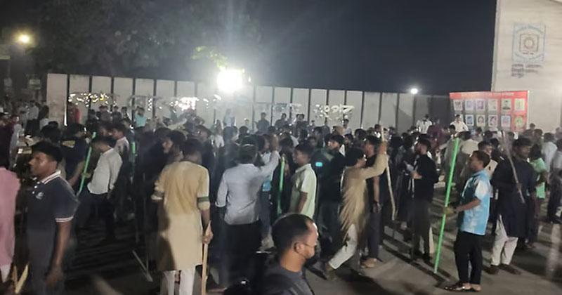 রোকেয়া বিশ্ববিদ্যালয়ে ছাত্রদল-ছাত্রশিবির সংঘর্ষ