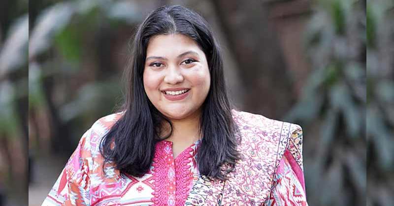 দেশে ফিরছে কারিনার মরদেহ