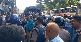 300 banned ‘Awami League activists’ detained from JASAD office