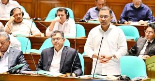 শিল্পে গ্যাস–সংকট ঠেকাতে নতুন এলএনজি টার্মিনাল, ১৫০ কূপ খননের পরিকল্পনার কথা জানালেন প্রধানমন্ত্রী