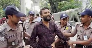 মোটরসাইকেল নিয়ে প্রধানমন্ত্রীর গাড়িবহরে ঢুকে পড়া সেই যুবক ৫ দিনের রিমান্ডে